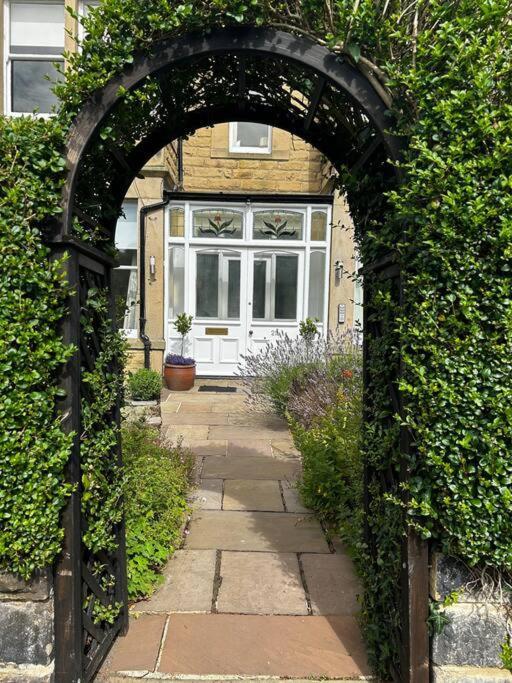 Spacious & Bright 3 Bed Harrogate Apartment Bagian luar foto